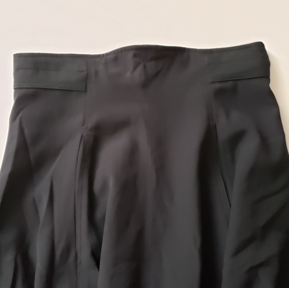 Laurèl | High-waisted Skirt - Picture 6 of 8